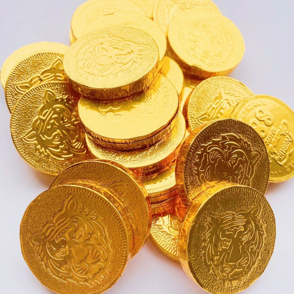 雀巢徐福记巧克力奇欧比金币虎币爱心币散装婚庆喜糖年货零食生肖金币