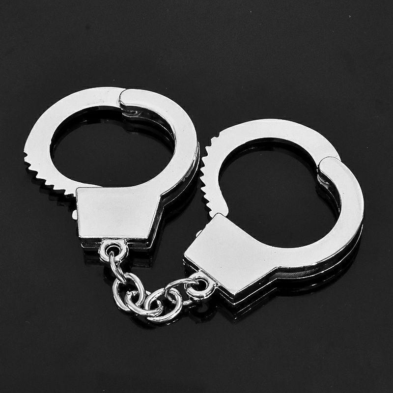不舍天真警察手铐玩具金属创意个性迷你拇指玩具手铐金属钥匙扣车用