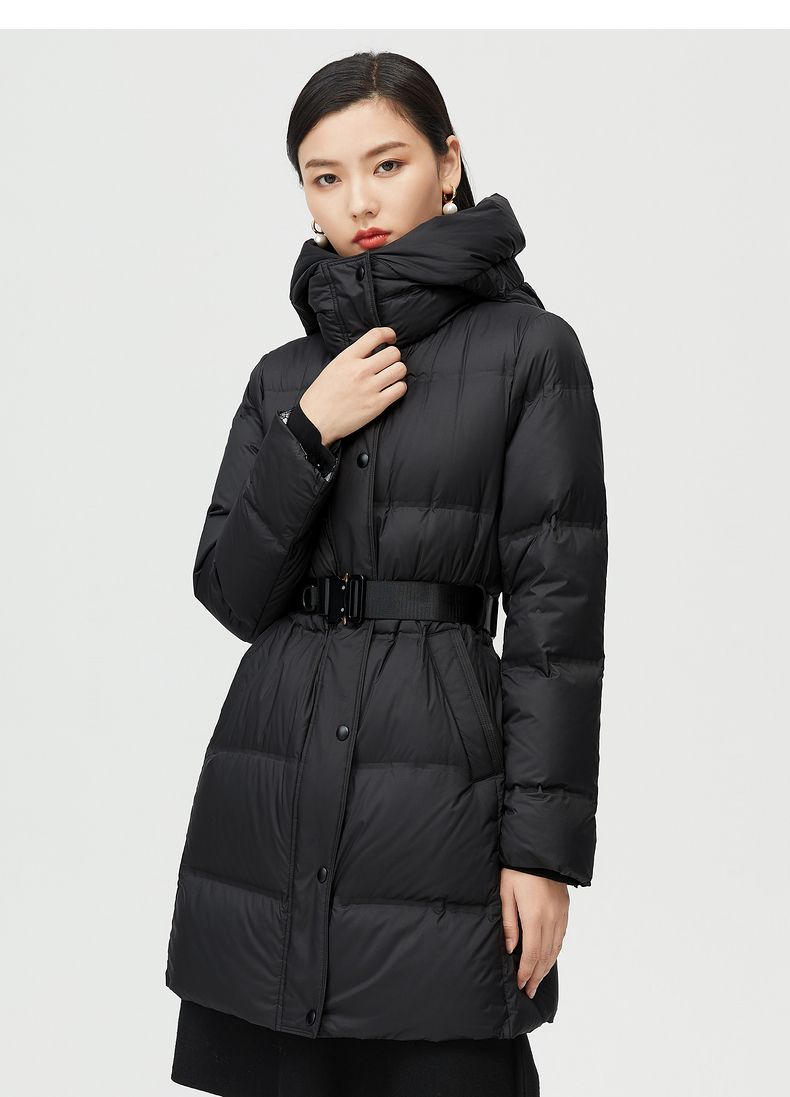 jz玖姿黑色休闲连帽立领时尚收腰中长款女羽绒服2021冬季新款外套素黑