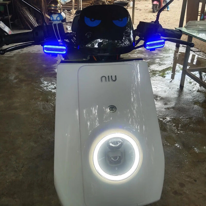 适用于小牛电动车改装led流水转向mu1m1摩托车灯12v高亮日行灯转弯灯