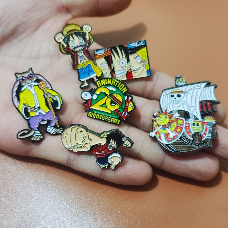 海贼王胸针金属徽章纪念路飞卡通胸针日系可爱学生sn7019路飞拳头