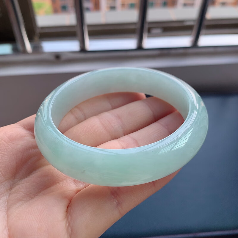 翡翠玉手镯缅甸冰糯种浅绿飘花玉石手镯女款贵妃玉镯子带证书51cm