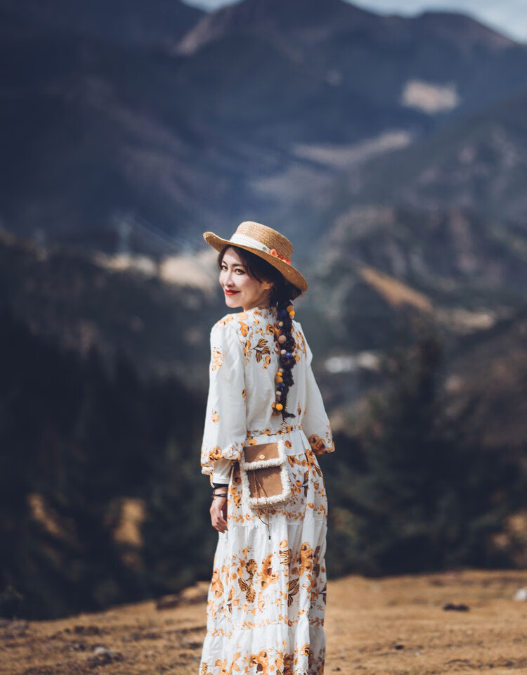 藏族服装藏袍女藏服羊羔毛马甲藏袍复古民族风工布西