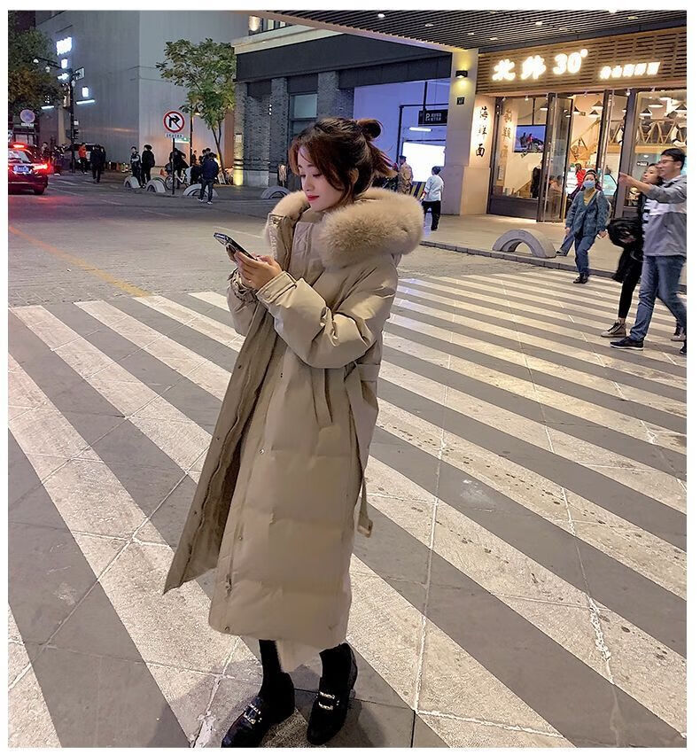拉夏贝尔羽绒服女奶茶色羽绒服女长款过膝加厚保暖腰带款狐狸毛真毛领