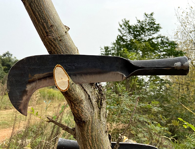 树钢刀弹簧钢手工锻打农用树刀长款老式竹柴劈柴刀户外丛林开路刀弹簧