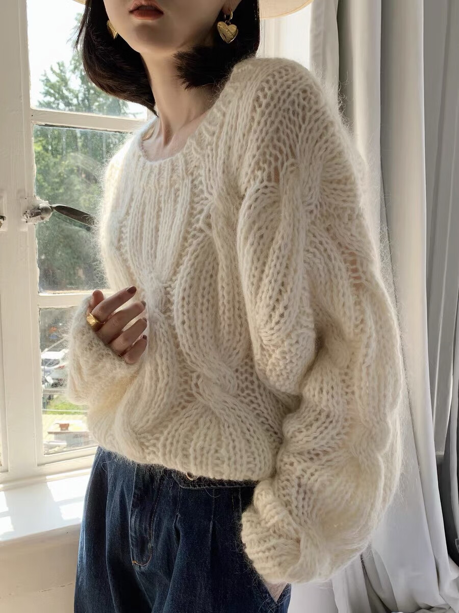 纯手工编织毛衣女早秋新款麻花圆领羊毛马海毛套头上衣纯色百搭上衣