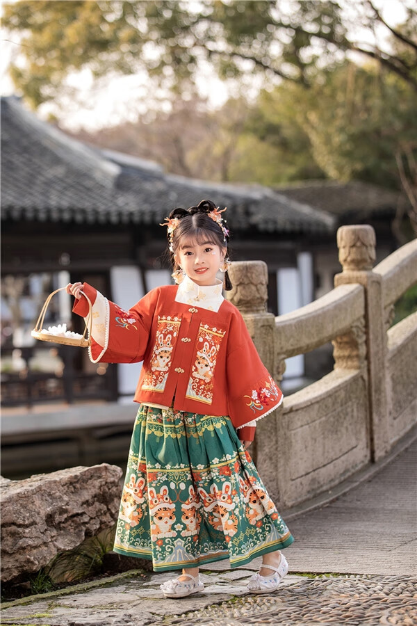 【价保30天】女童汉服儿童明制改良古装对襟马面裙女孩唐装襦裙三件套
