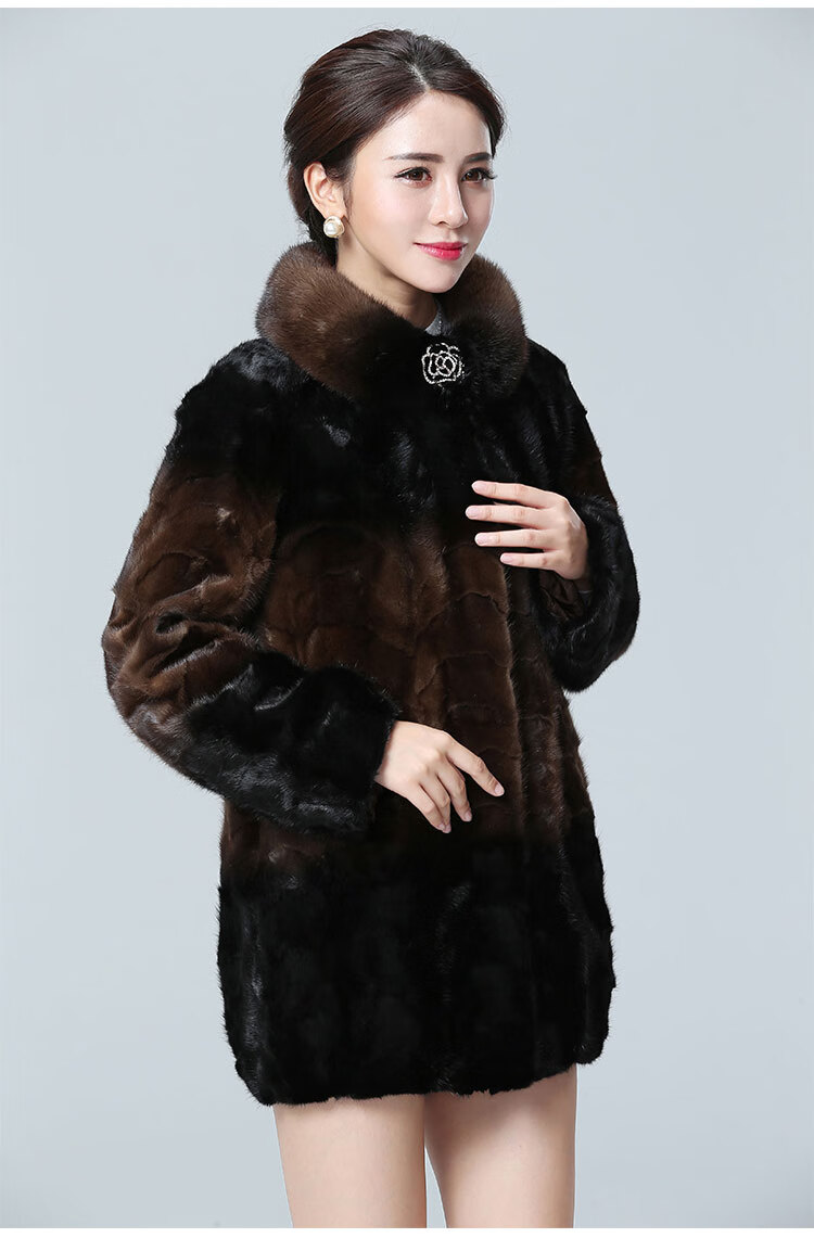 2021年新款秋冬季豹皮泰迪熊女士大衣海宁皮草中老年大码外套中长款