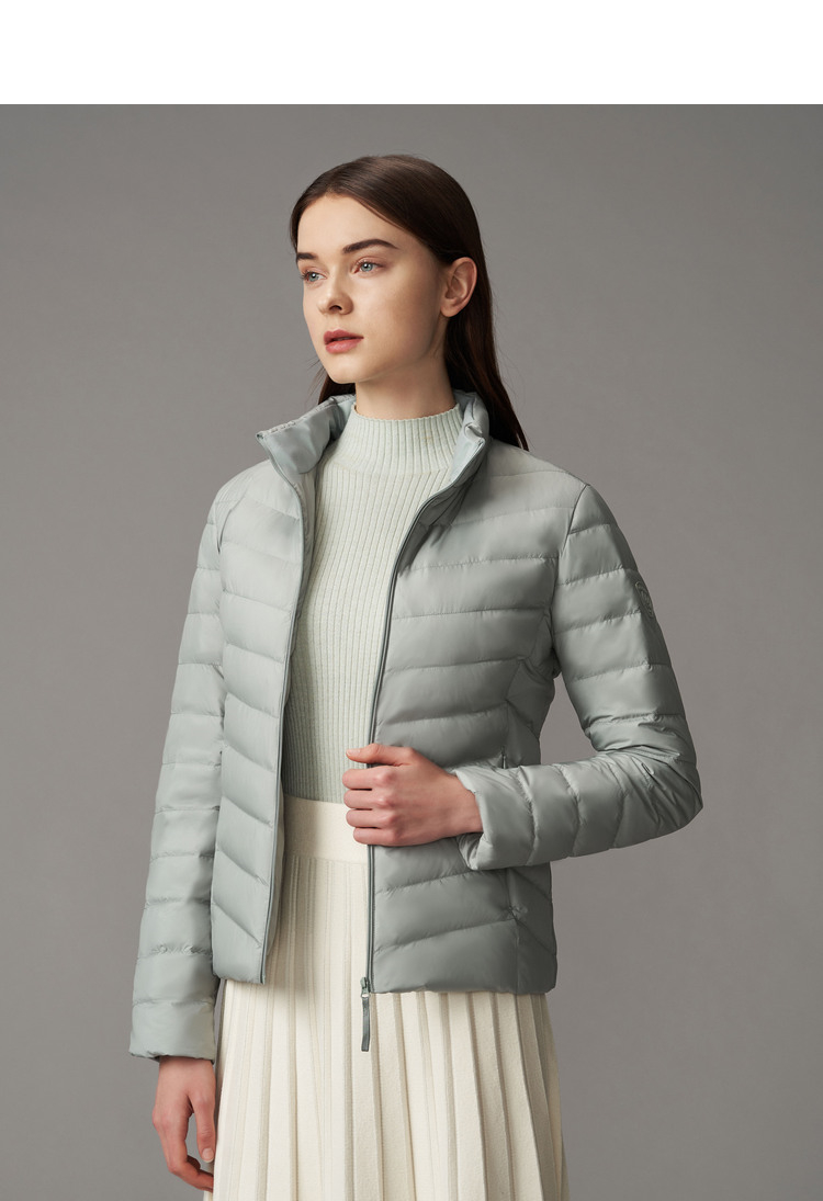波司登2021秋季新款女士轻薄羽绒服女立领休闲百搭修身时尚90绒短款