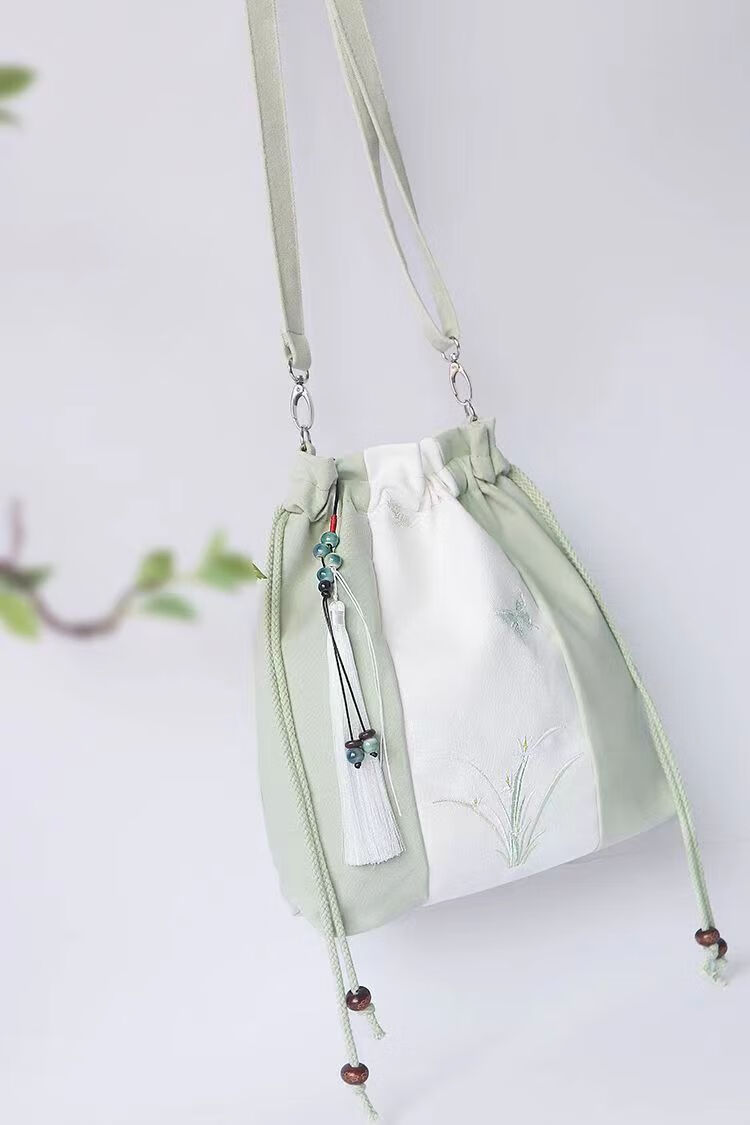 【旗舰自营】汉元素包包汉服国风刺绣斜挎包文艺流苏古风休闲百搭旗袍