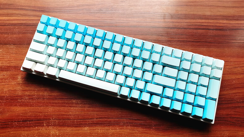 100键96彩虹蓝色妖姬霜冻之蓝字透机械键盘pbt键帽f96rk860 蓝色妖姬