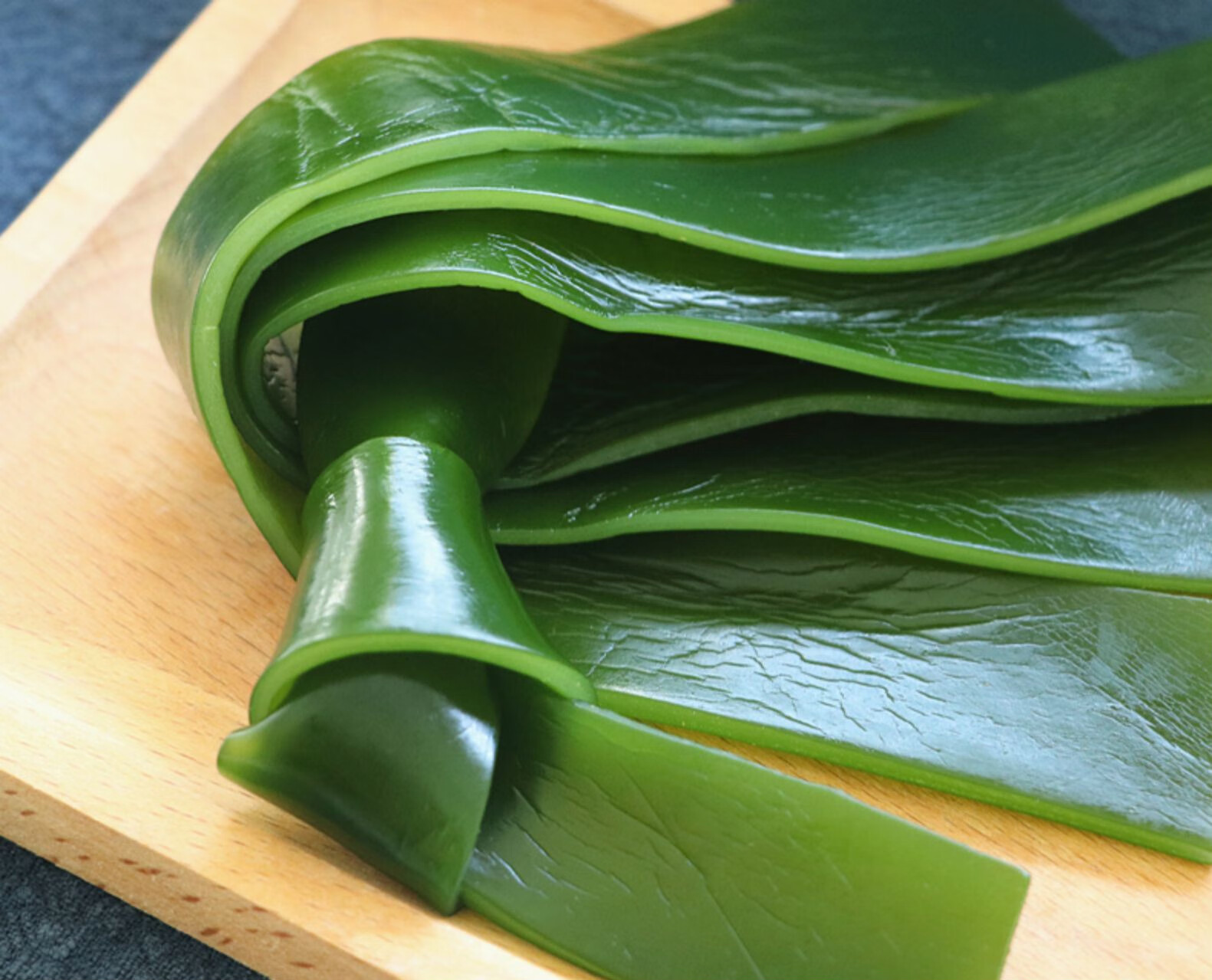 新鲜盐渍海带结大连厚海带扣菜苗干货水产生鲜新鲜盐渍海带结2500g