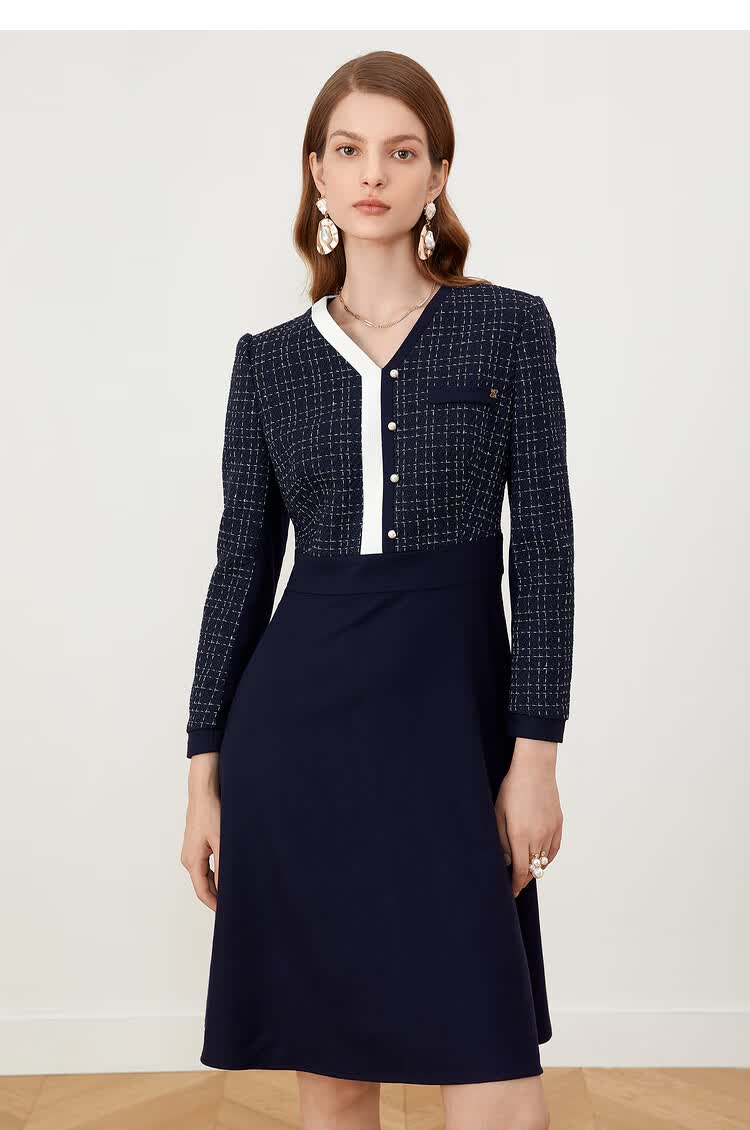 yiner音儿专柜女装2022春季新款撞色v领针织拼接连衣裙藏蓝46