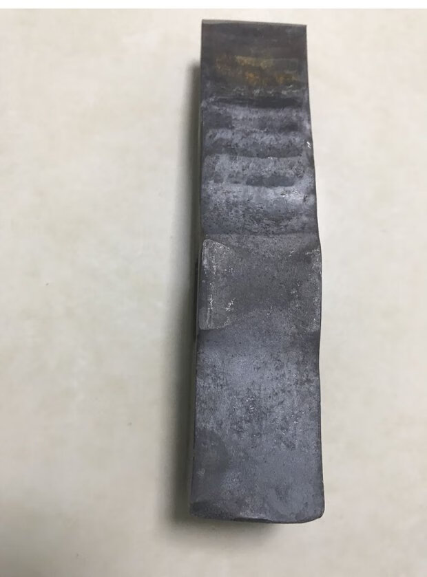 贝柚剁斧头剁钢丝斧锤矿山斧凿斧半轴75#钢锻打 2斤剁头(圆孔)【图片