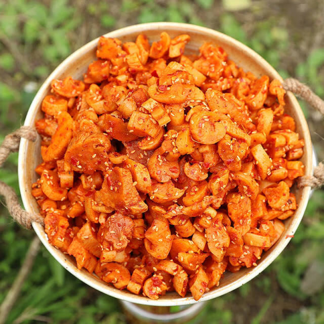 四川特产萝卜干正宗麻辣网红罗卜干瓶装香脆香辣下饭菜萝卜丁腌菜