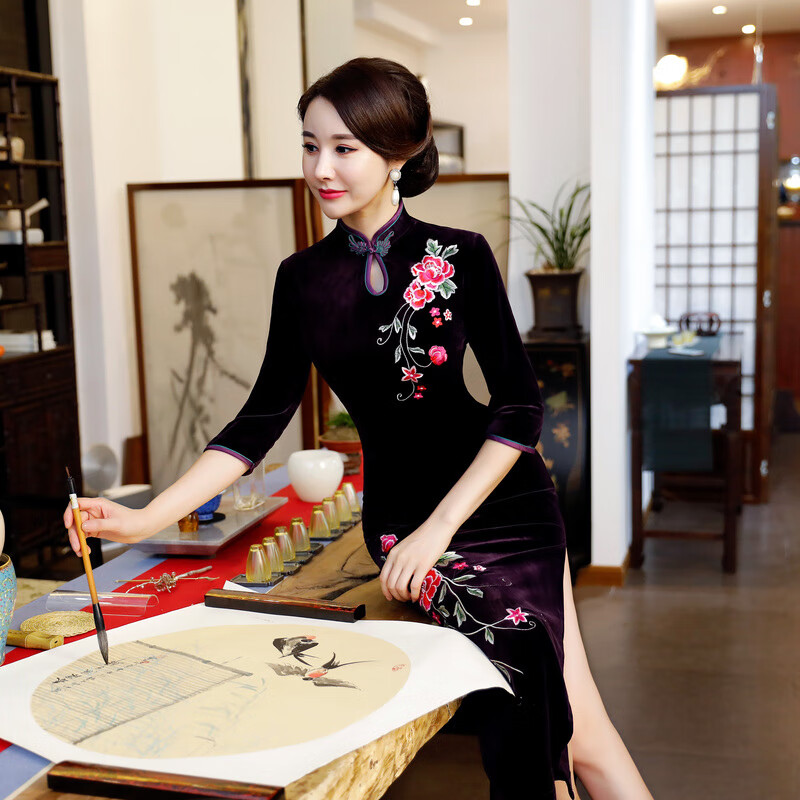 高端品牌轻奢长款正宗金丝绒旗袍年轻款少女2022秋冬新大码妈妈装宴会