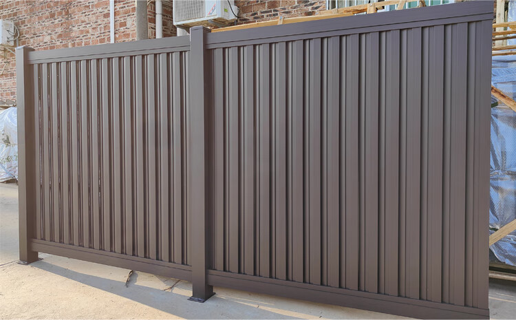 圣芙尼 户外铝艺围栏庭院门百叶竖管铝合金护栏花园入户小门配套围栏