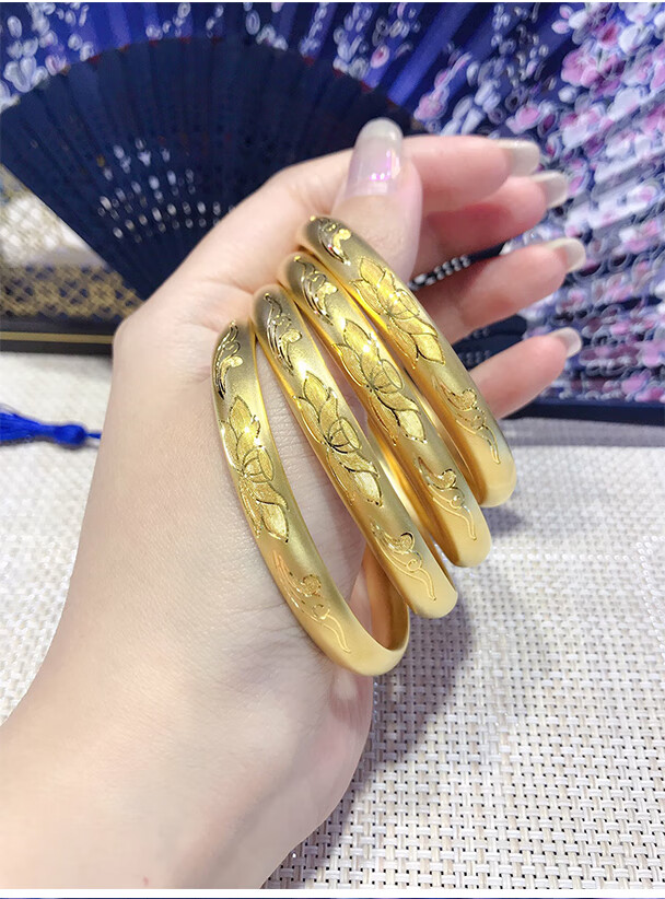 妙灵阁传承系列古法錾刻黄金莲花手镯妈妈款宽面足金镯子女999三八