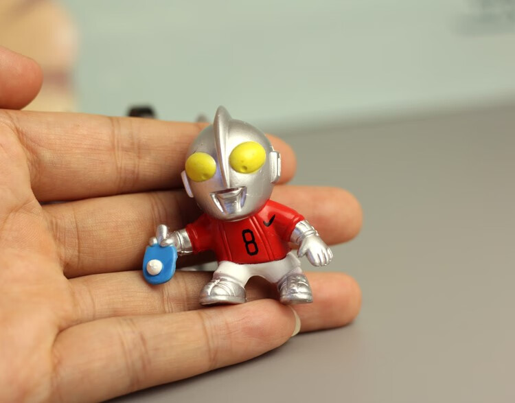 迪士尼商城同款奥特曼咸蛋小超人散货玩具运动q版人偶公仔摆件3代6款