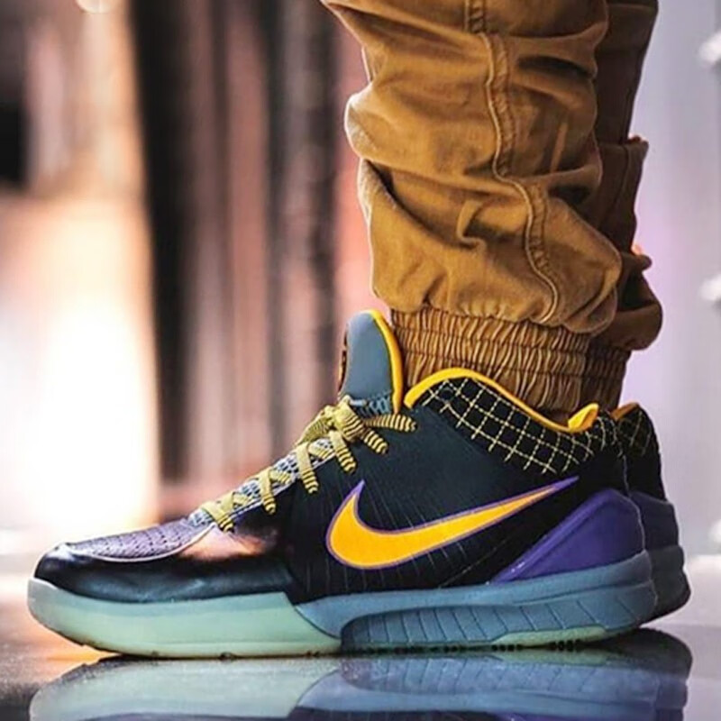耐克男鞋nikekobe4protrozk4科比4联名款季后赛白黄涂鸦篮球鞋av