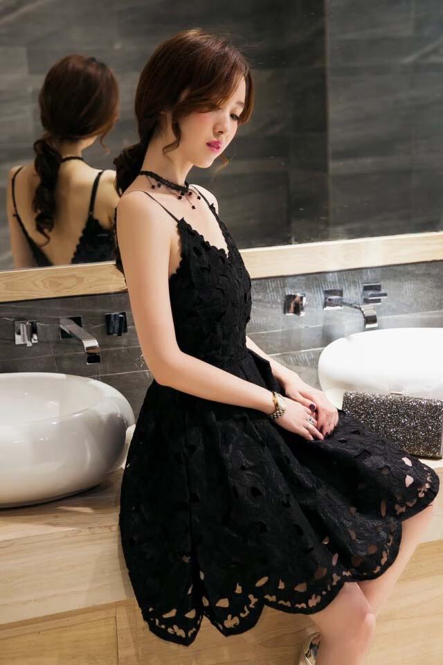 夏季新款女装名媛露背吊带蕾丝连衣裙夜店性感女装礼服蓬蓬裙黑色s80
