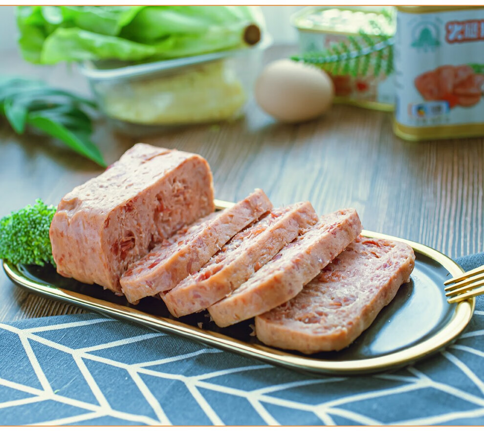 中粮天坛小白猪火腿午餐肉开罐即食方便速食罐头198g3罐