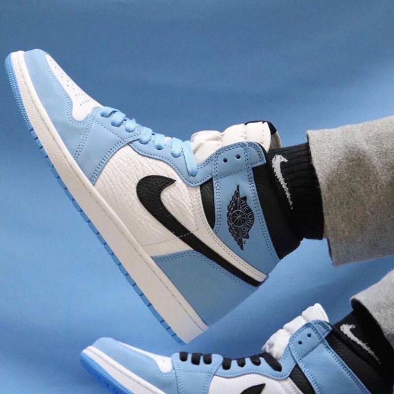 nike耐克airjordan1aj1mid小芝加哥休闲中帮男子篮球鞋