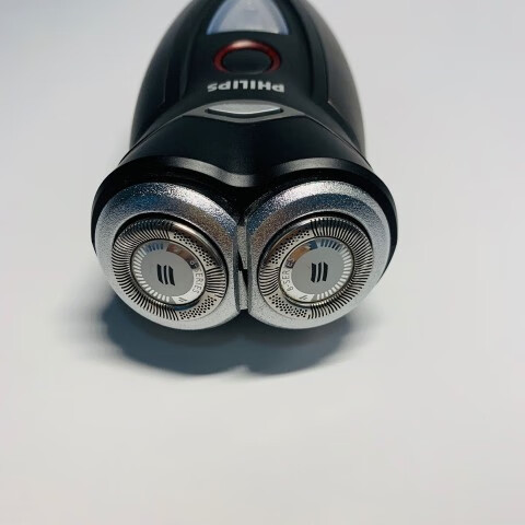 飞利浦剃须刀hq6070hq6071hq6090hq6075hq6095hq6073hq6075商场展示机