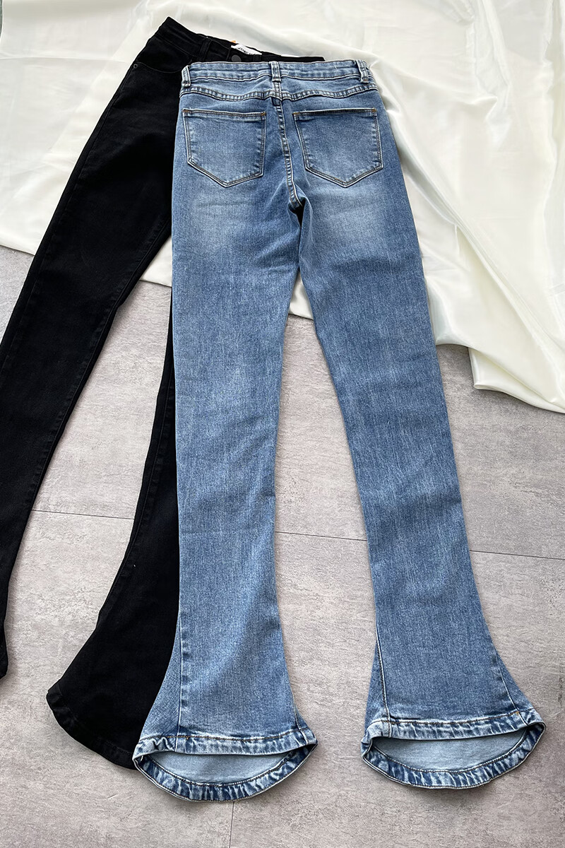 马蹄裤女黑色马蹄牛仔裤女2021新款高腰显瘦时髦显腿长微喇拖地长裤堆