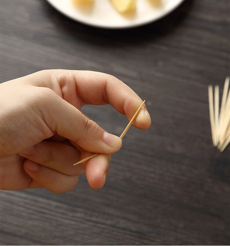 精细竹牙签一次性双头牙签剔牙工具家用酒店细牙签牙签瓶 10包牙签