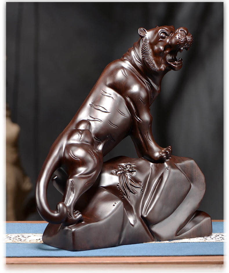上山虎工艺品办公桌面家居装饰摆设礼品 整木雕刻长33宽16高38cm