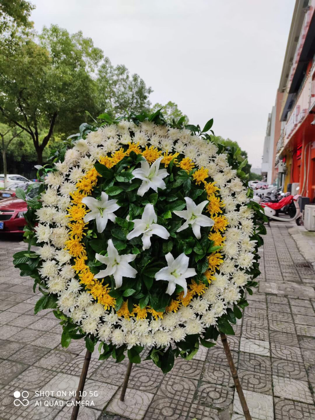 白事把花圈花篮叫什么图片