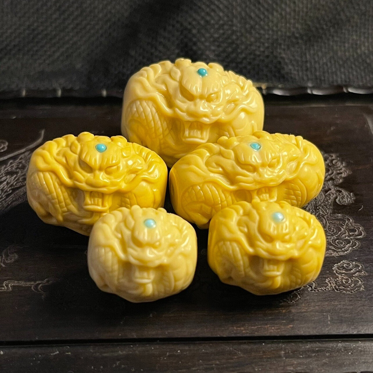 沃韵 金膏玉文玩配饰盘龙顶珠龙玉桶珠雕刻件 直径21-22对孔25-28