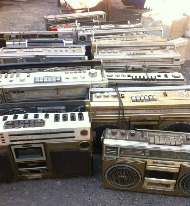 老式收音机旧卡带机双喇叭老收录机橱窗装饰摆件8090年代复古怀旧老