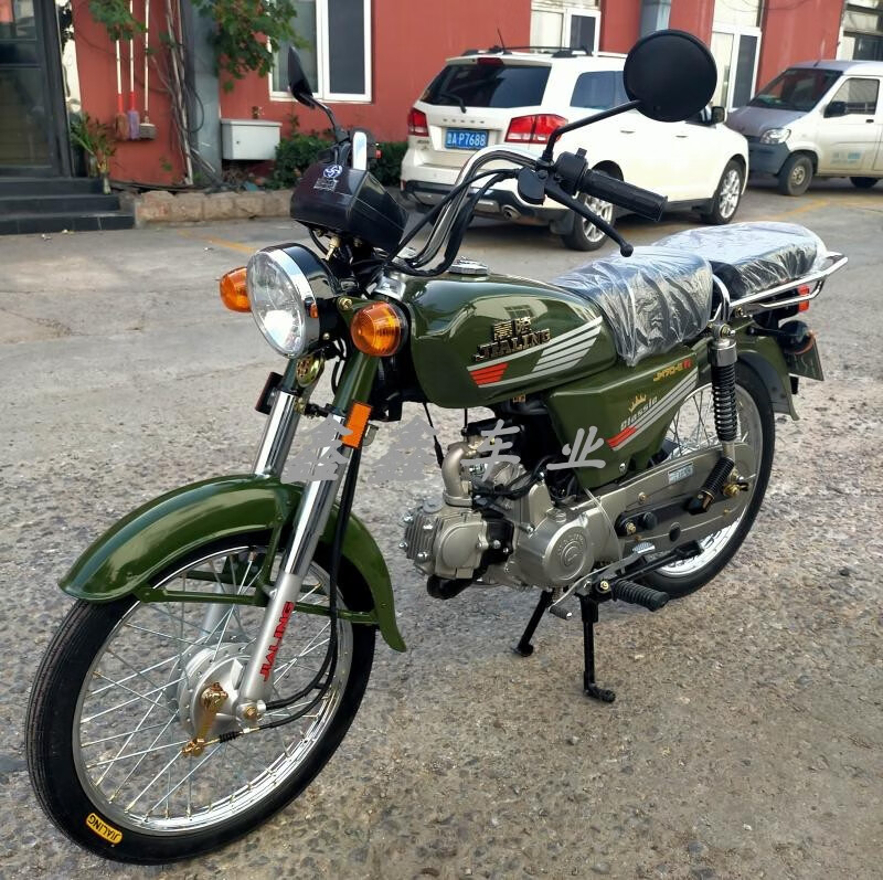 重庆嘉陵70cc摩托车jh70-e节油王复古大油箱国四电喷可上牌 黑色铝轮