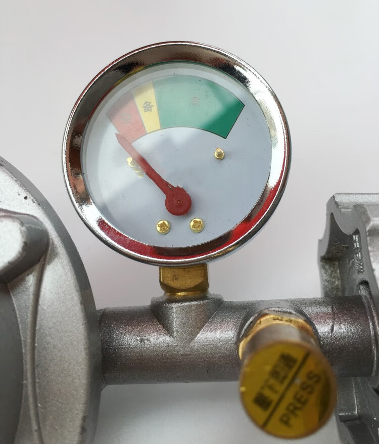 防漏煤气阀防爆阀煤气减压阀液化气可调节带压力表家用煤气灶配件 火