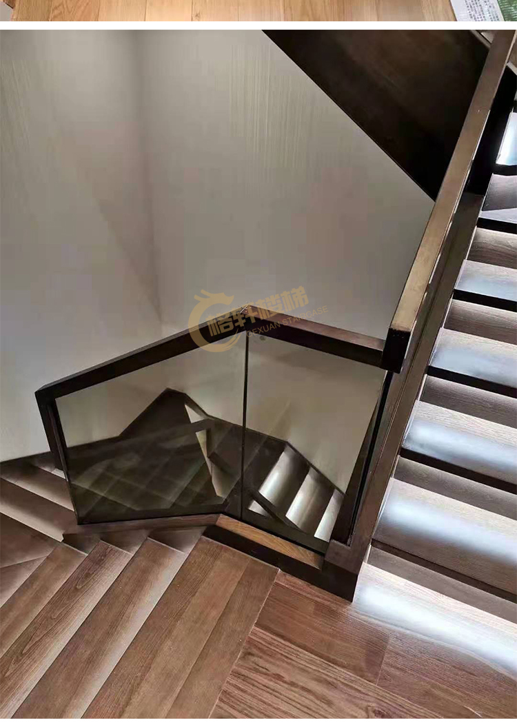 2022新款旋转楼梯室内楼梯上海定制玻璃扶手复式阁楼别墅实木玻璃护栏