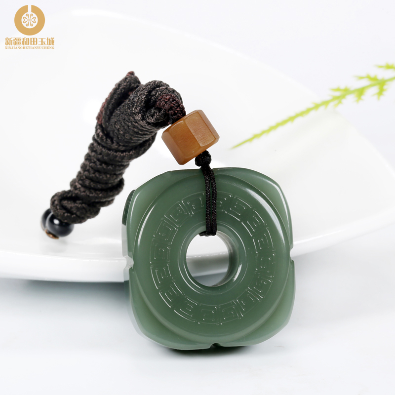 精品新疆和田玉琮牌挂件天然老料碧玉鸭蛋青男女款玉石吊坠带证书ych