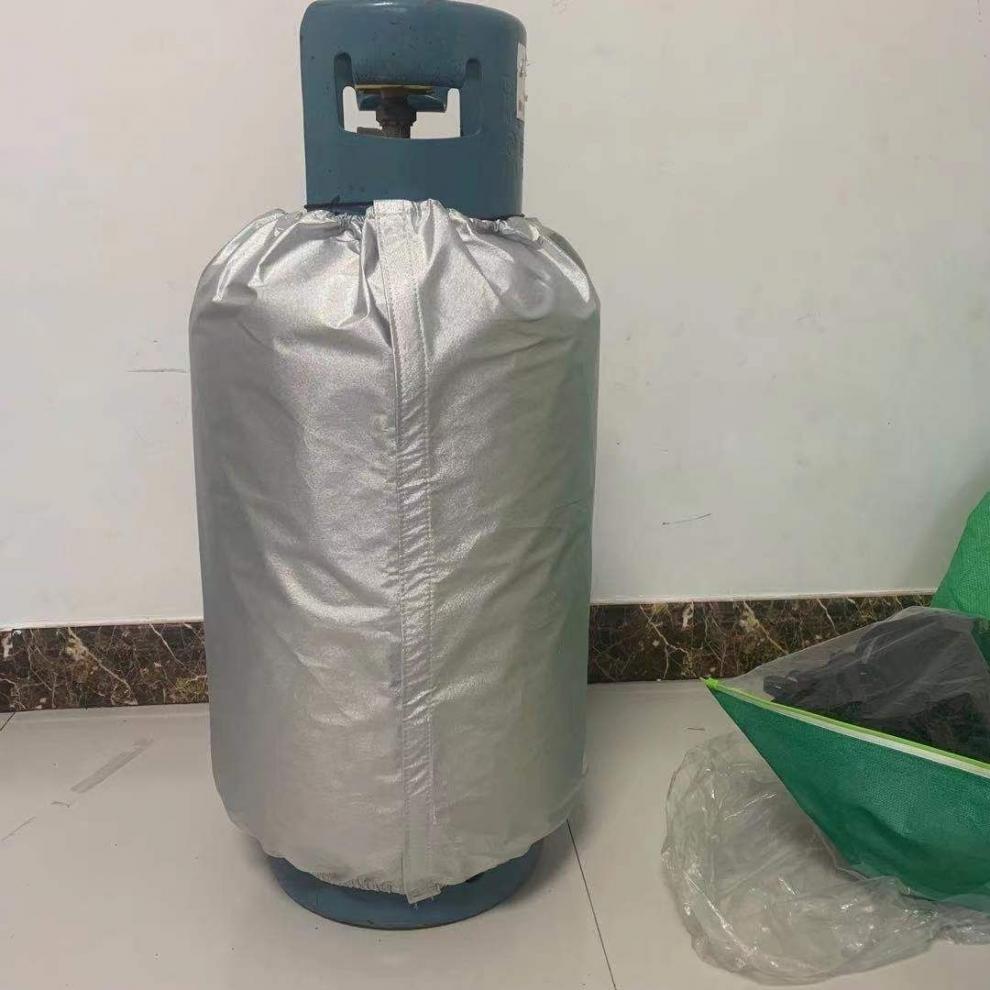 厨房煤气罐保护罩子套液化气罐防尘盖巾隔热防水晒家用装饰15公斤
