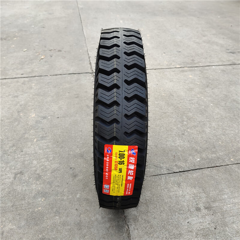 锐驰轮胎600 650 700 750 825-13 14 15 16lt尼龙胎矿山加厚耐磨 700