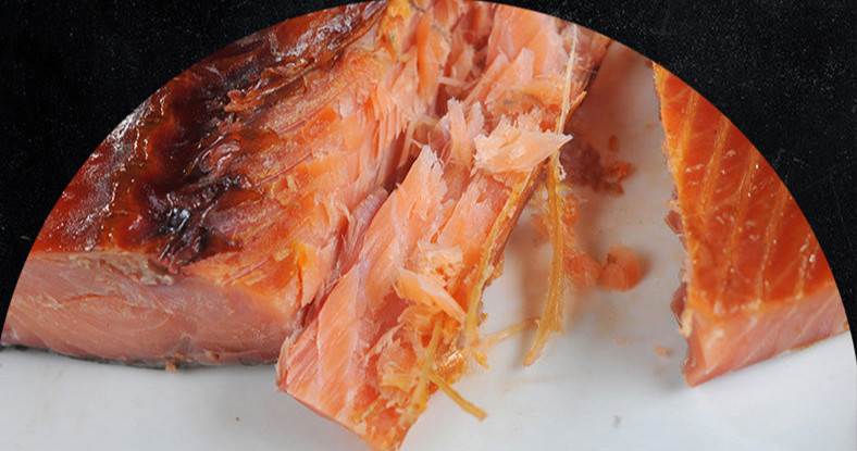 俄罗斯熏鱼 俄罗斯特产 烟熏整条大马哈鱼熏鱼 多规格 腌制三文鱼