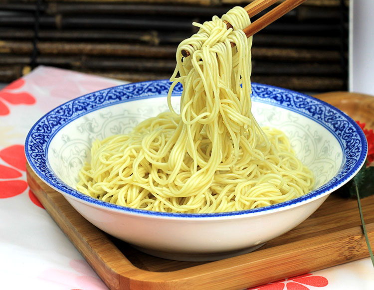 四川特产碱水面圆面条细碱面专用重庆小面手工干拌面全麦挂面1.