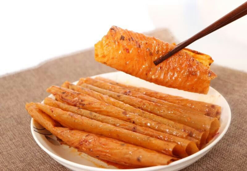 湖南特产小鹏食品老式大辣片68g6包8090后回忆小吃麻辣片鞋底辣条 68