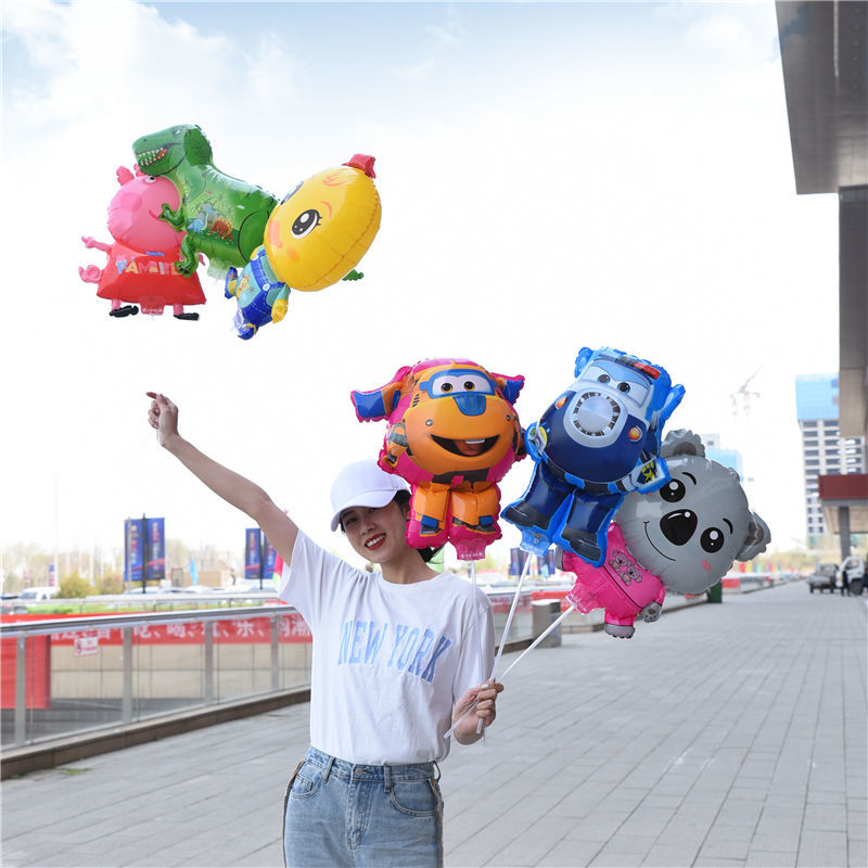 铝膜卡通气球儿童卡通气球玩具地推小礼品生日派对铝膜气球批发大号