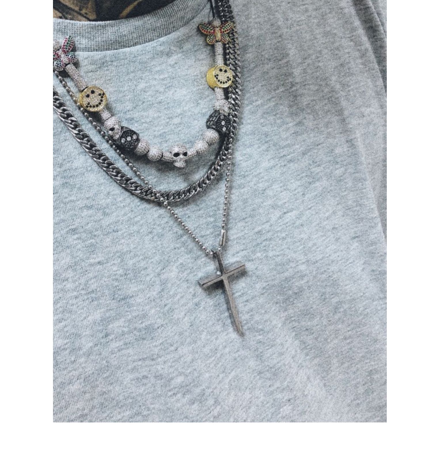 今传福孩子王小鬼同款项链男evaemob镶钻笑脸骰子嘻哈轻奢无性别锁骨