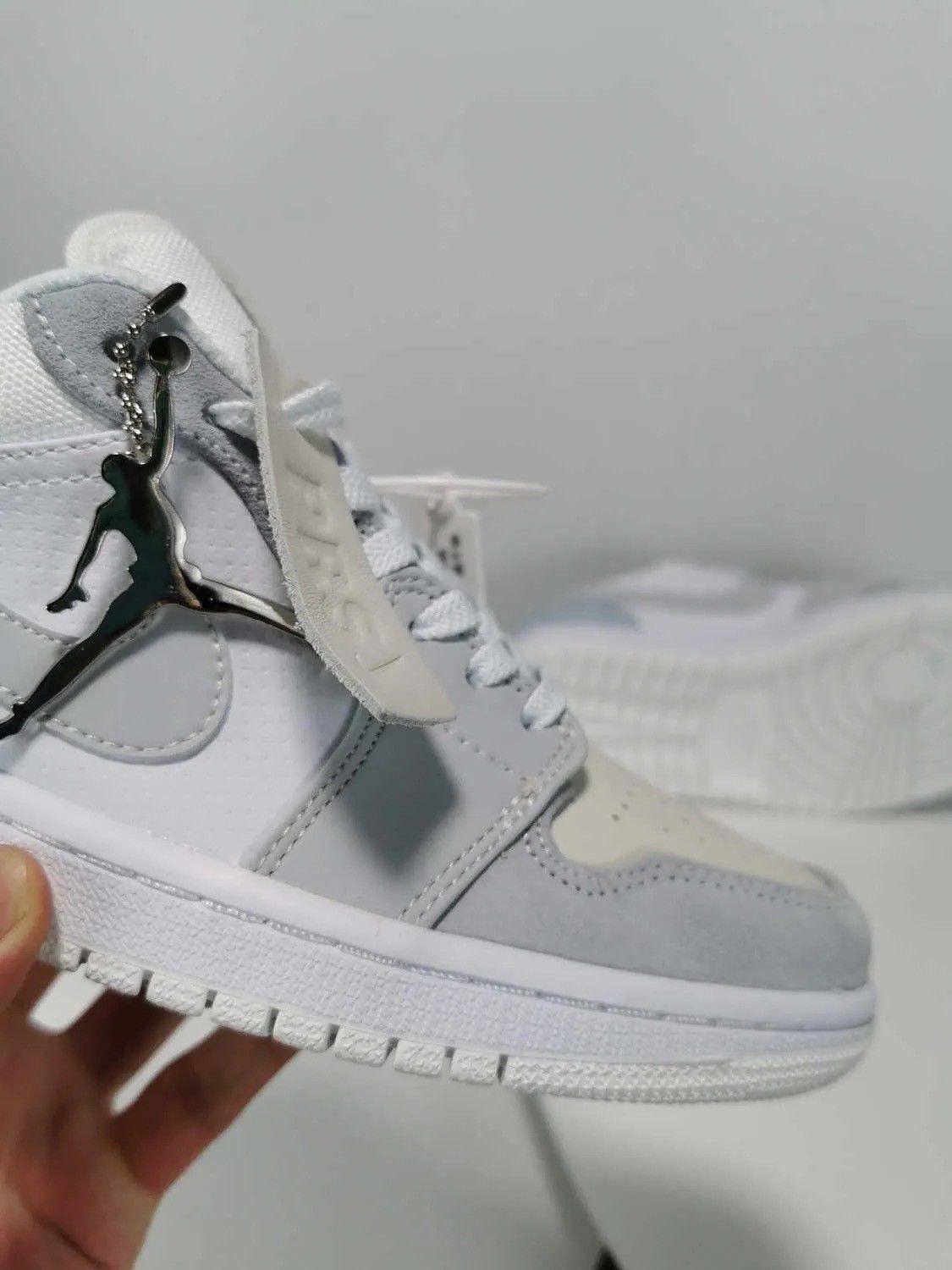 low paris小巴黎浅灰校园韩版百搭男女学生低帮板鞋 aj小巴黎 35.