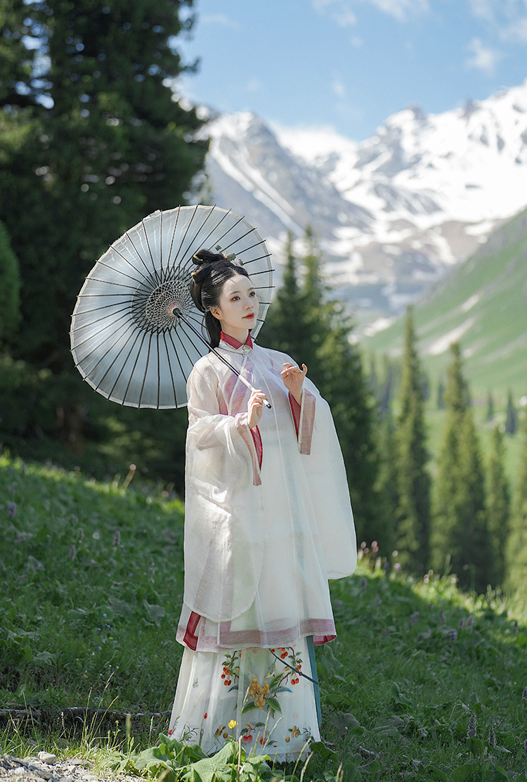 榆桐明制漢服女 春夏款空谷記[枇杷山鳥]真絲繡花馬面裙夏季薄款中國