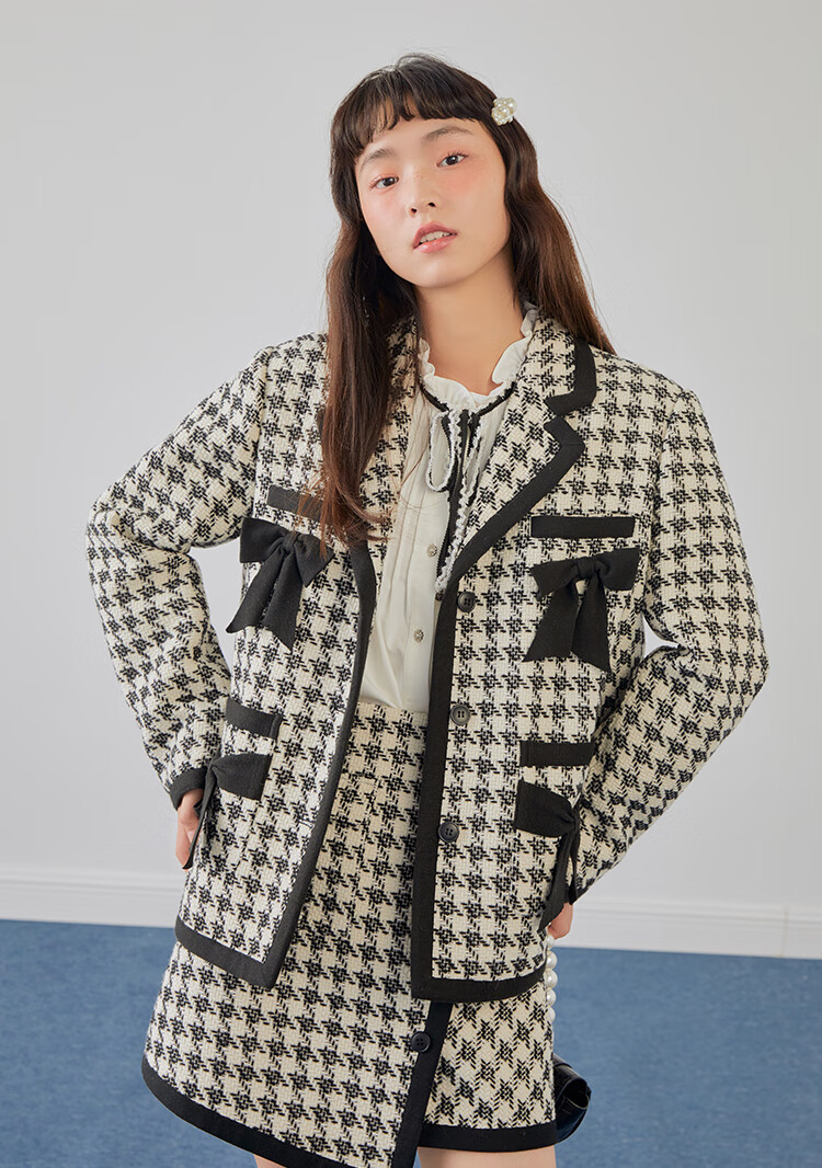 1上新】乐町气质蝴蝶结大衣2021秋冬新款小香风毛呢外套女装 黑白格纹