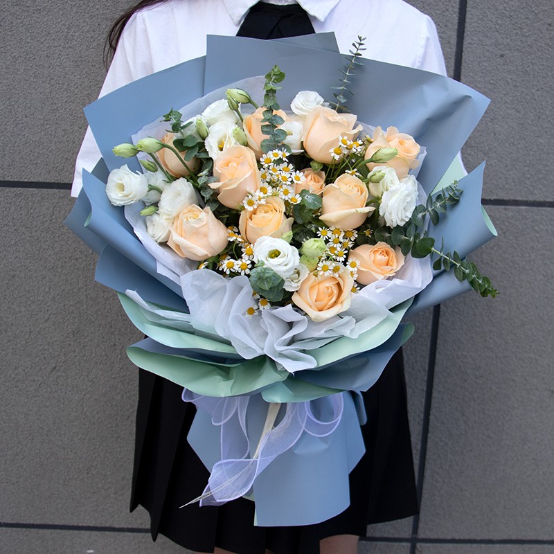 韩式花束生日礼物送女友同事闺蜜全国同城配送11朵香槟玫瑰花束清新