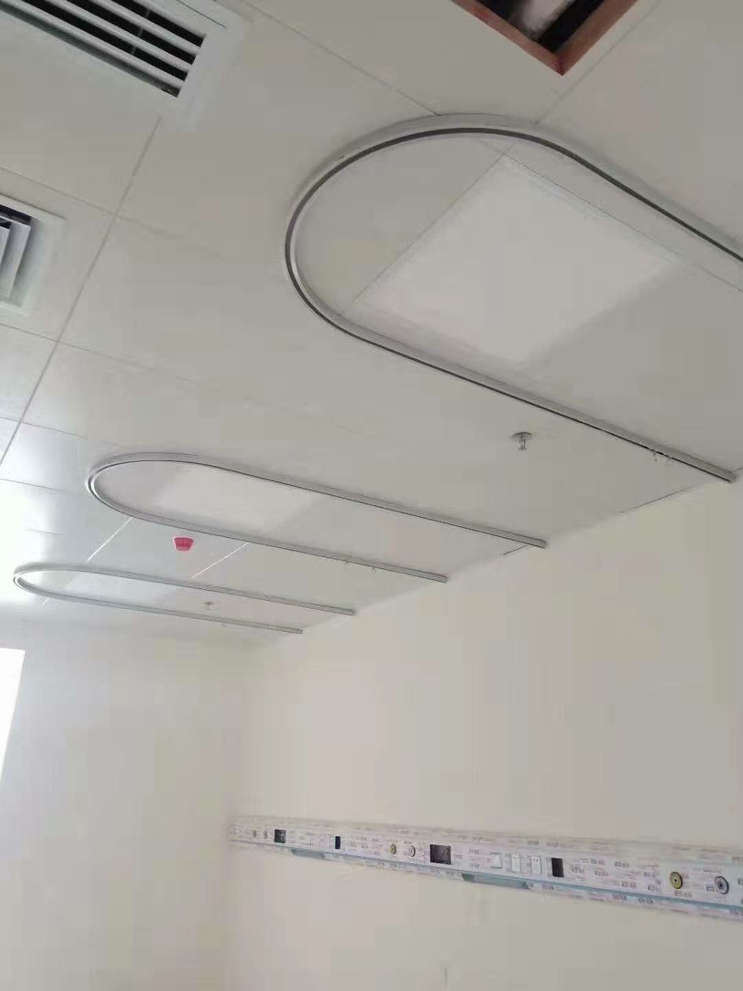 【药房直售】u型输液轨道 医院天轨吊杆病房铝合金直轨架诊所床il隔帘